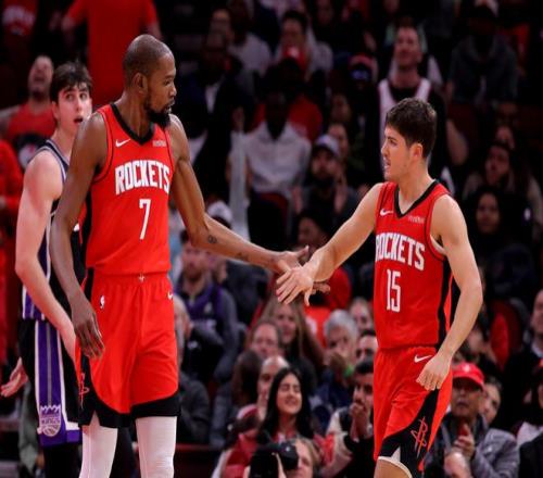 月西甲最佳,球员角逐,莱万与贝林,博天堂,彩票平台,在线购彩,快速开奖,安全投注